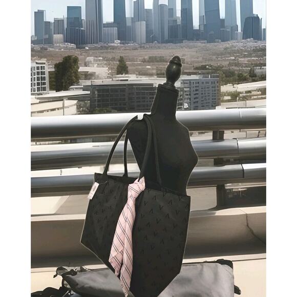 NWT! Victoria's Secret Black Zippered Tote & Pink Scarf 20x13x7 - Picture 1 of 11